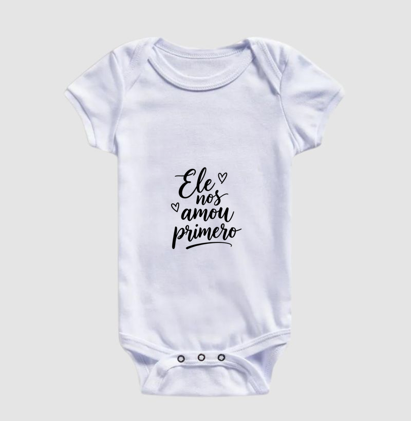 Camisa Ele nos amou primeiro
