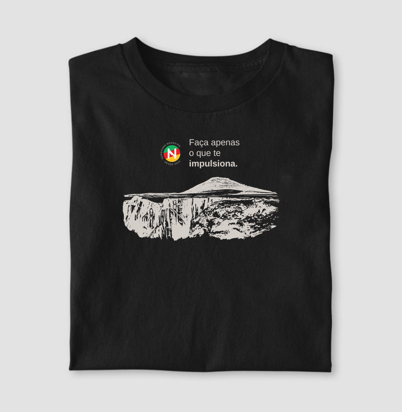 Camiseta Pico do Monte Negro 