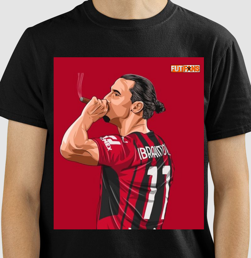 Ibra: O Leão de Milão - Camiseta Exclusiva