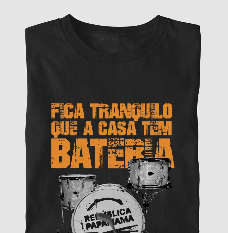 Fica tranquilo que a casa tem bateria (preta e laranja)
