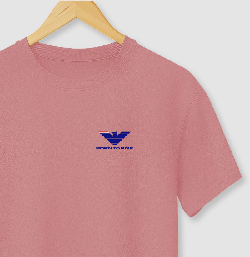 "A confiança constrói o caminho. A coragem impulsiona o voo. Você nasceu para crescer."Confie no seu valor. Acredite na sua força. Você nasceu para se elevar. - Camiseta