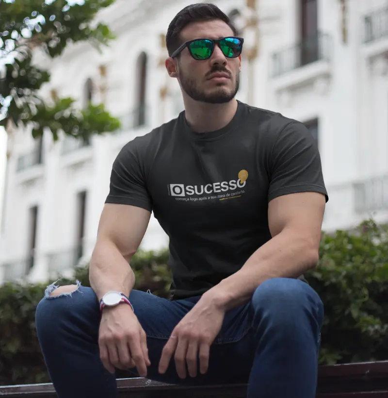 T-Shirt Preta - Zona de Conforto