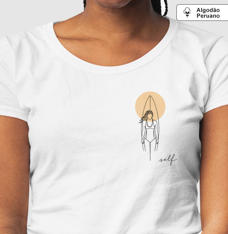 SHE WALKS TO THE SEA - Camiseta Algodão Peruano