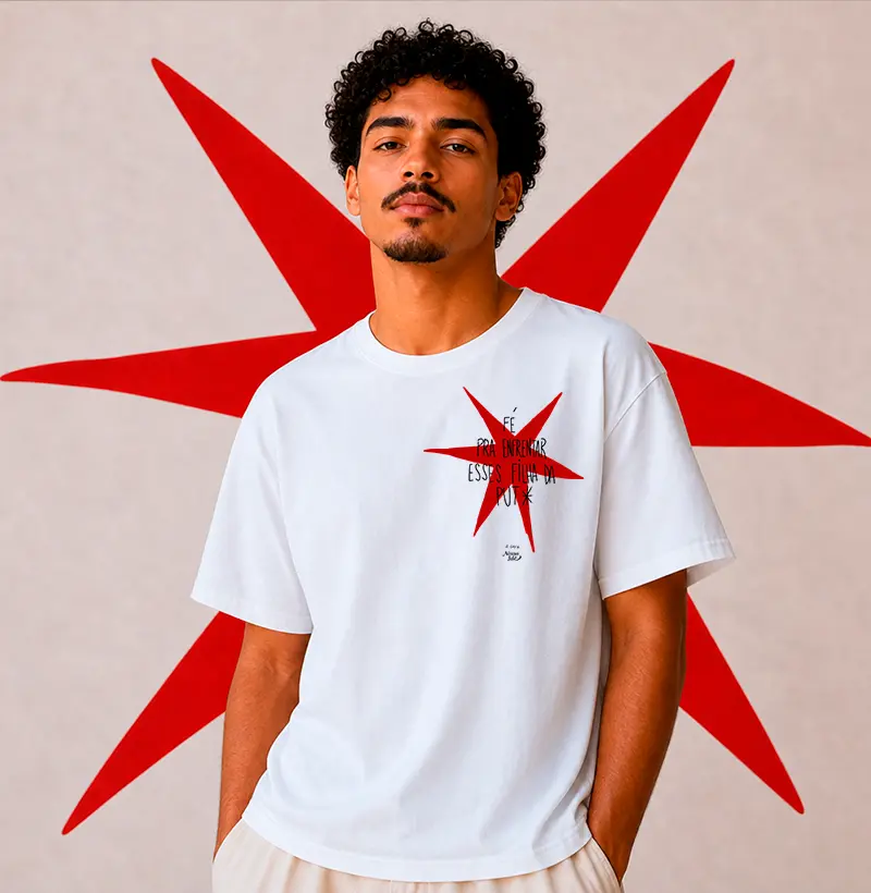 Fé pra enfrentar esse filha da put* - bolso - Camiseta