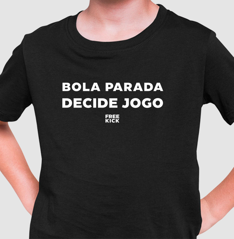 CAMISETA INFANTIL FREE KICK BOLA PARADA DECIDE JOGO LOGO BRANCO