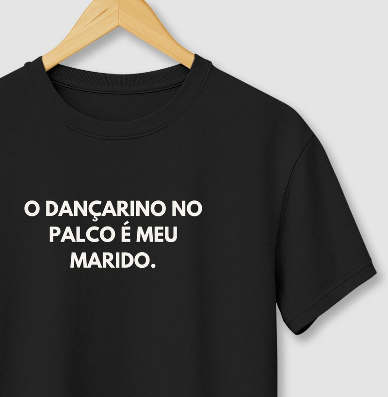 O dançarino no palco é meu marido