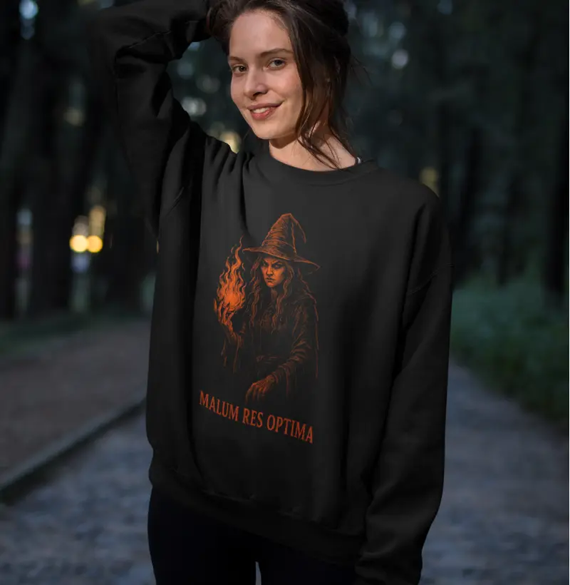 Malum Res Optima: O Império da Bruxa