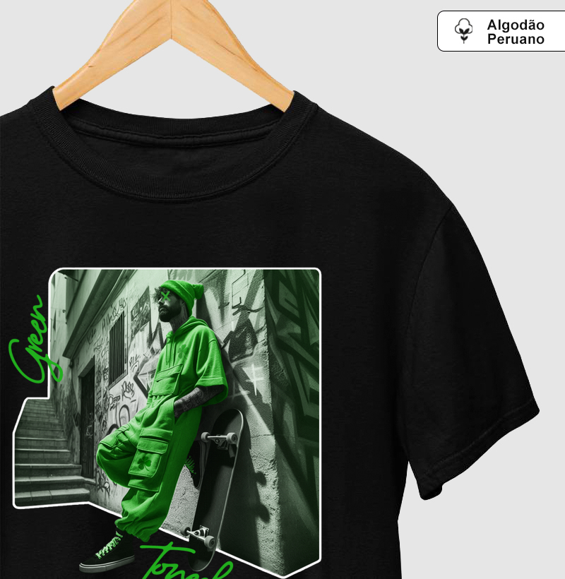 Camiseta Premium Green Is Essence
