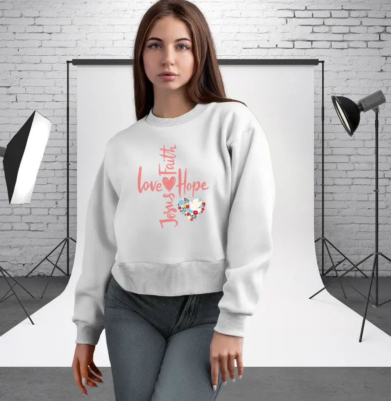 Moletom cropped LOVE, FAITH, HOPE AND JESUS