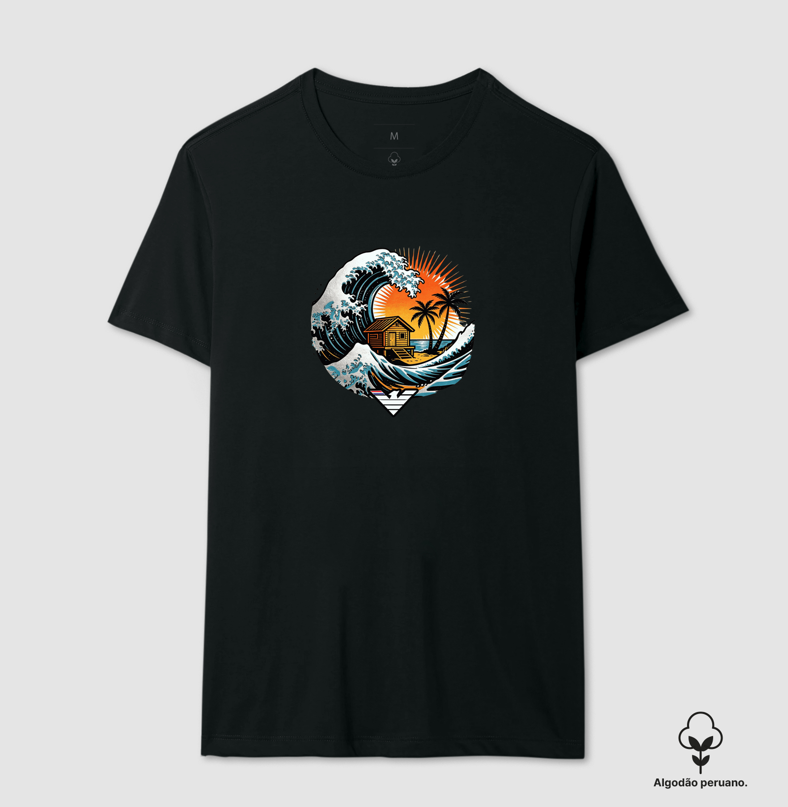Casa no paraíso - estampa exclusiva Lahu. Onde o mar abraça o lar - vibe, força e brasilidade em cada traço! Sente a força do mar, o calor do sol nas costas e aquela sensação de chegar no lugar onde pertence. - Camiseta Algodão Peruano