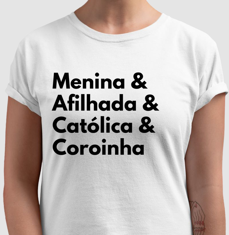 Menina afilhada, católica e coroinha!