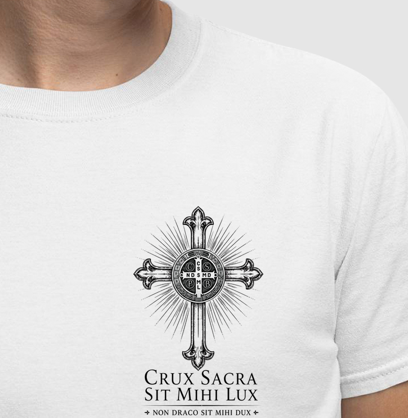 Camiseta São Bento - Cruz Sagrada - estampa pequena no peito