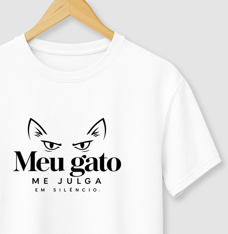 Meu gato me julga...