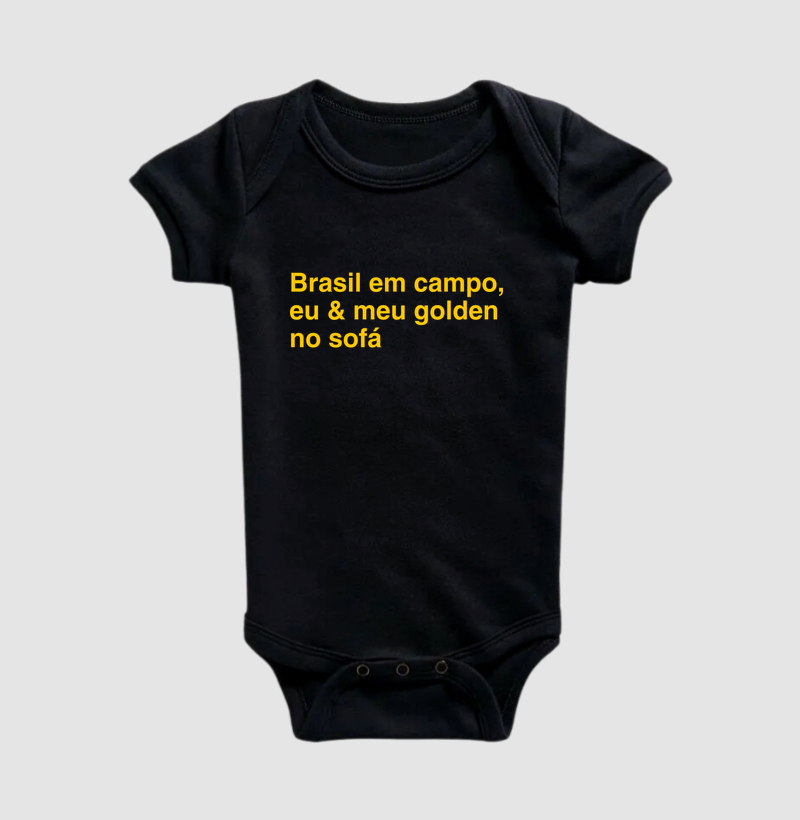 Golden no sofá