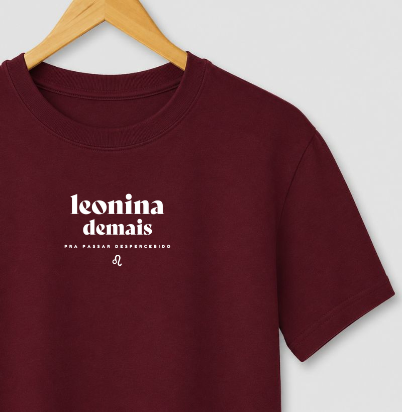 Leonina demais pra passar despercebida.