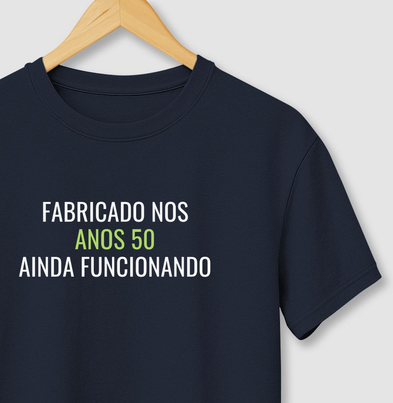 Fabricado nos anos 50. Ainda funcionando