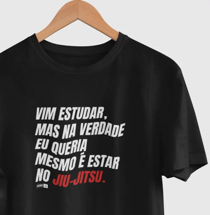 Vim estudar, mas queria estar no Jiu-Jitsu.