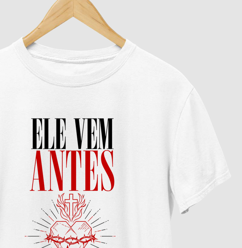 Ele vem antes