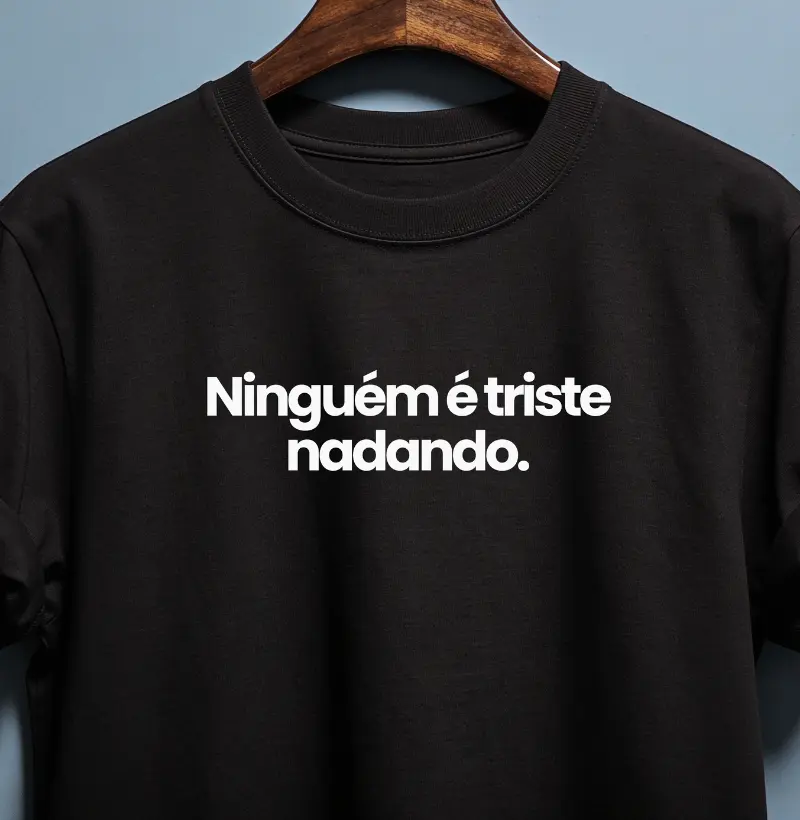 Ninguém é Triste Nadando