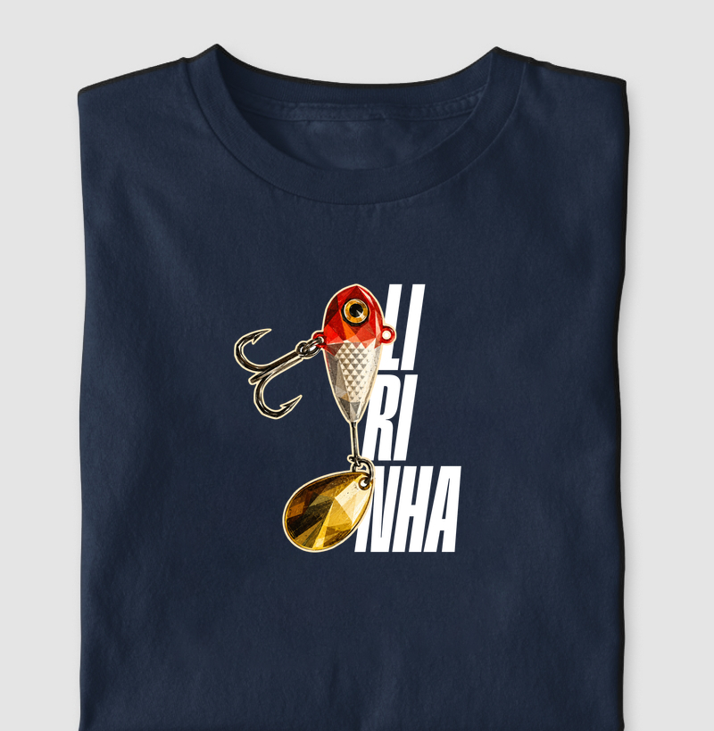 👑 A Rainha da Pescaria! - Camiseta