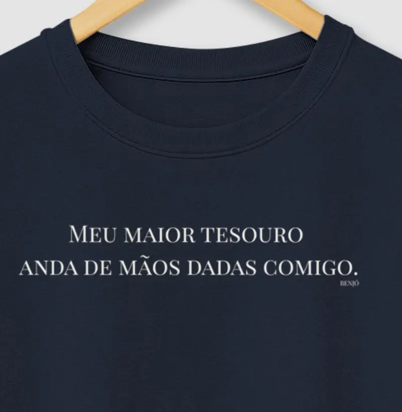 Meu maior tesouro de mãos dadas comigo