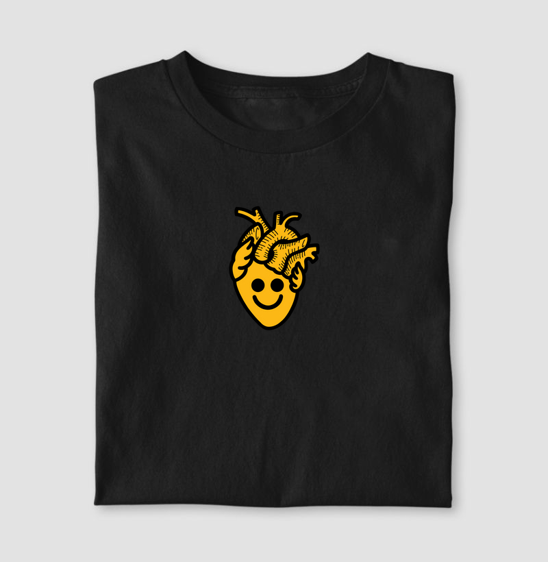 Camiseta Coração Logo 