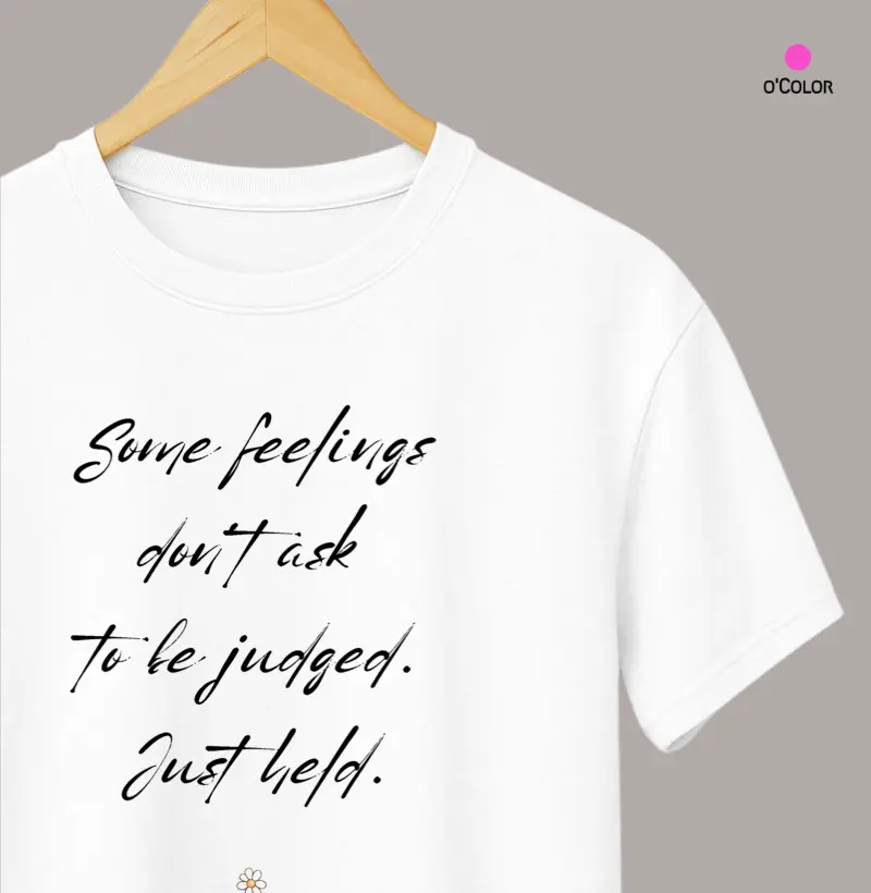 Alguns sentimentos não pedem julgamento. Apenas acolhimento.| Some feelings don’t ask to be judged. Just held.
