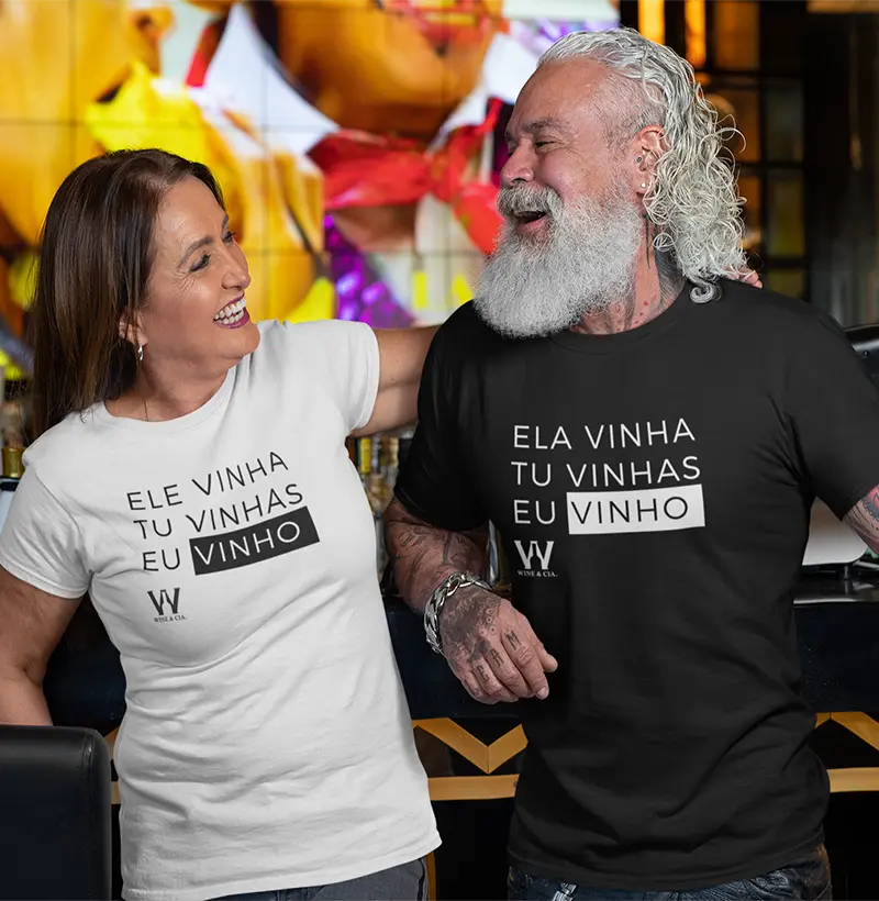 Camiseta Conjugando Vinho
