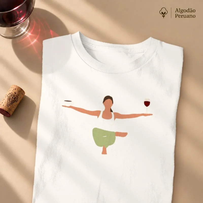 Camiseta Yoga x Café e Vinho
