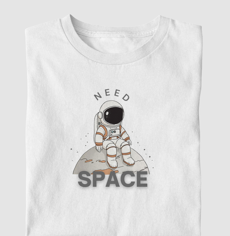Camiseta Infantil Need Space