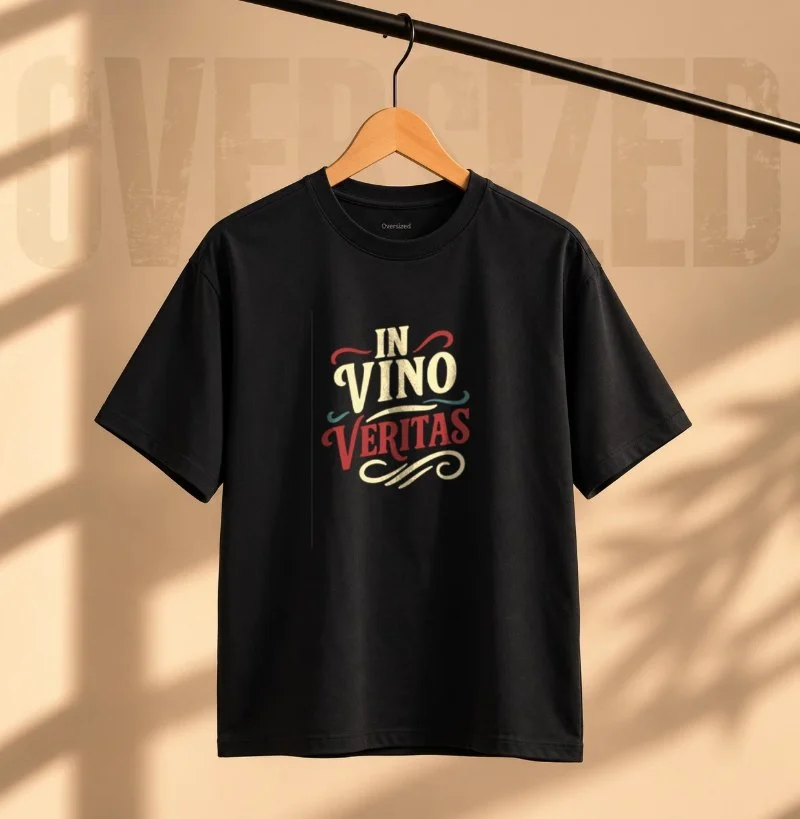 Camiseta Oversized In Vino Veritas Lettering - Camiseta Oversized