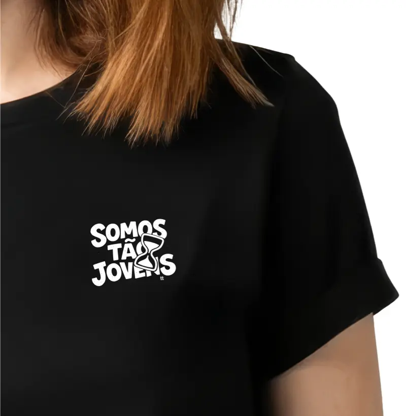 Camiseta Somos Tão Jovens | Entre Linhas