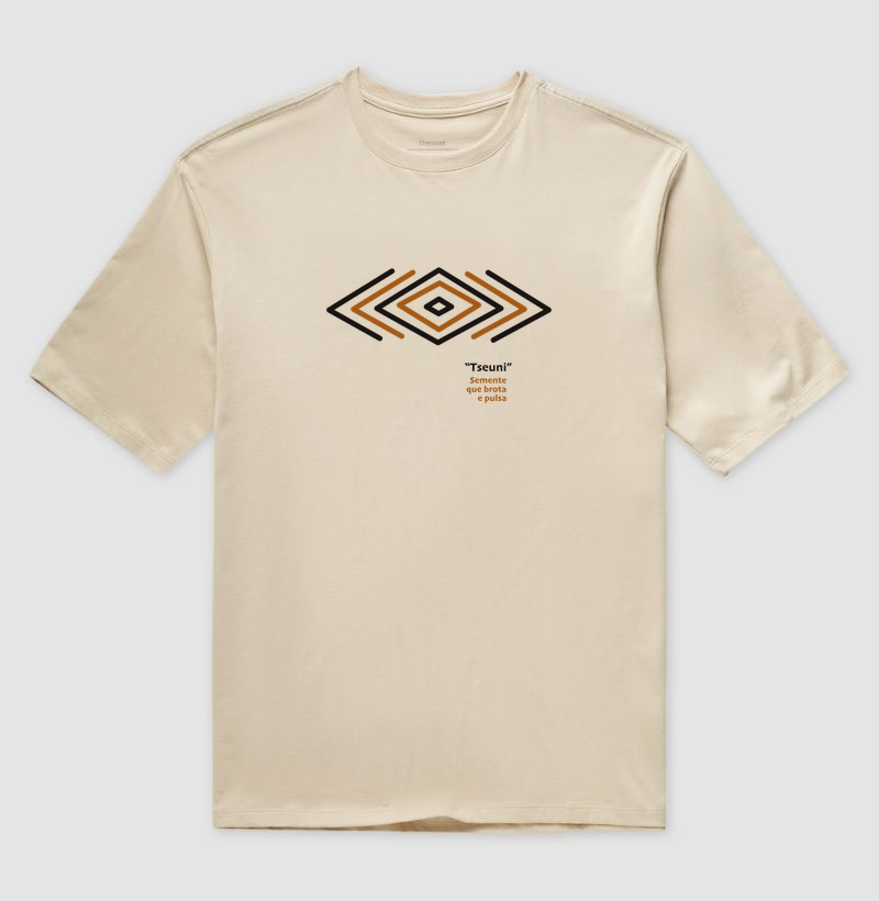 T-shirt Indígena Oversized- Grafismo "Tseuni"