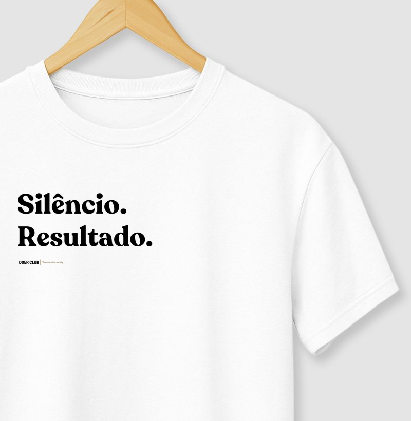 Silêncio. Resultado.