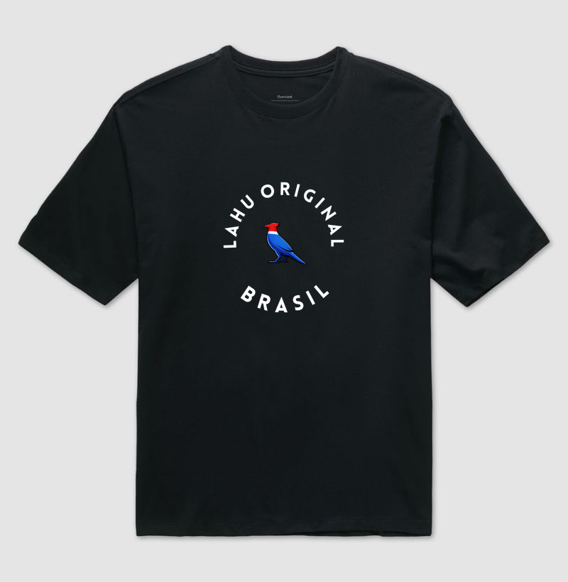 “Vista o poder da originalidade. A Lahu Original Brasil traz um design minimalista que fala alto — moderno, autêntico e 100% brasileiro. Para quem vive com estilo e atitude.” - Camiseta Oversized