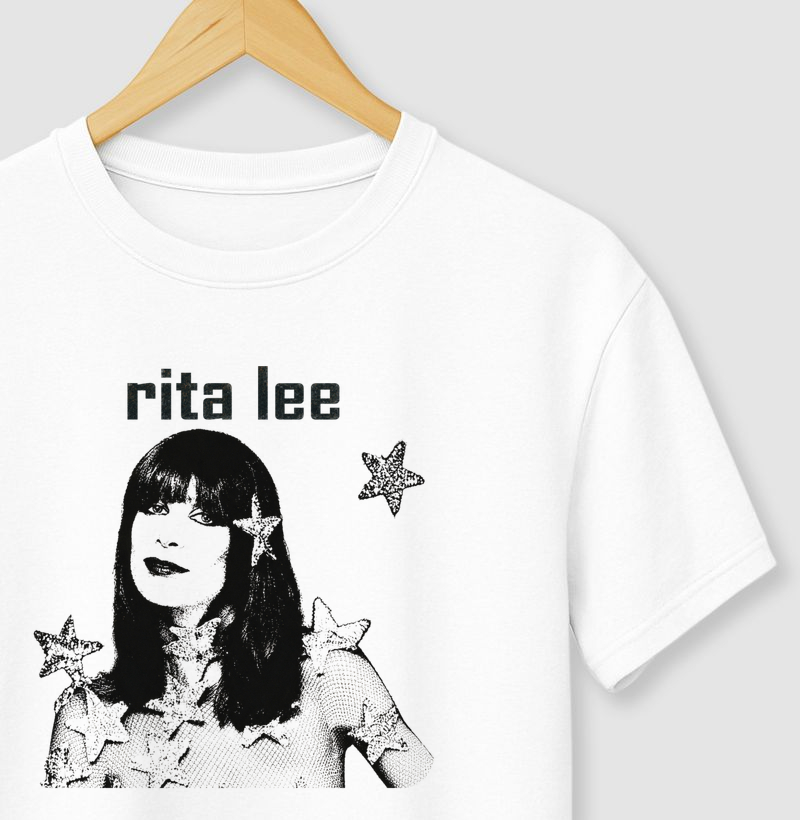 Camiseta Unissex de Algodão Rita Lee Estampada em Preto e Branco