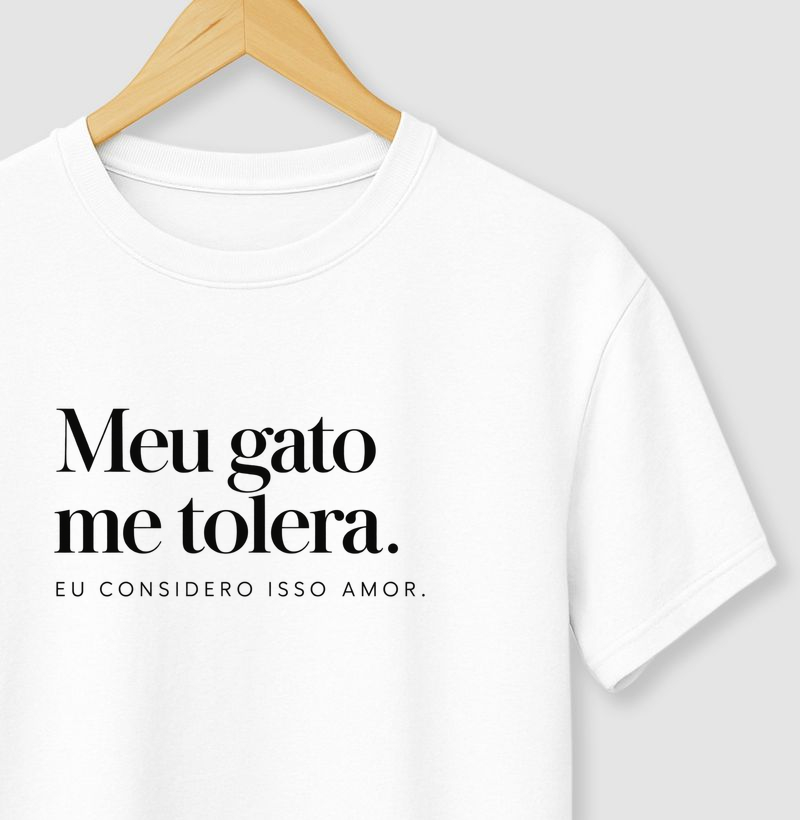 Meu gato me tolera...