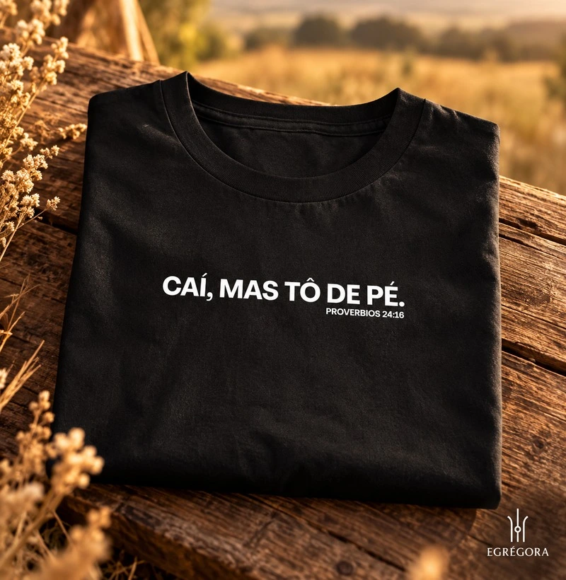 Caí, Mas Tô de Pé - Oversized - Camiseta Oversized