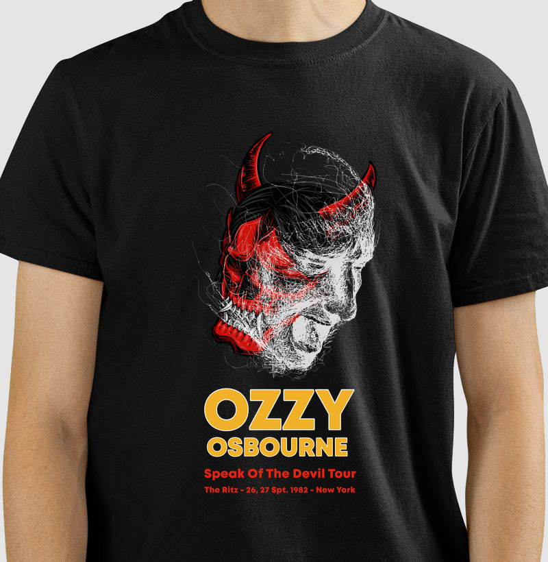 CAMISETA COM ESTAMPA OZZY OSBOURNE SPEAK OF THE DEVIL TOUR