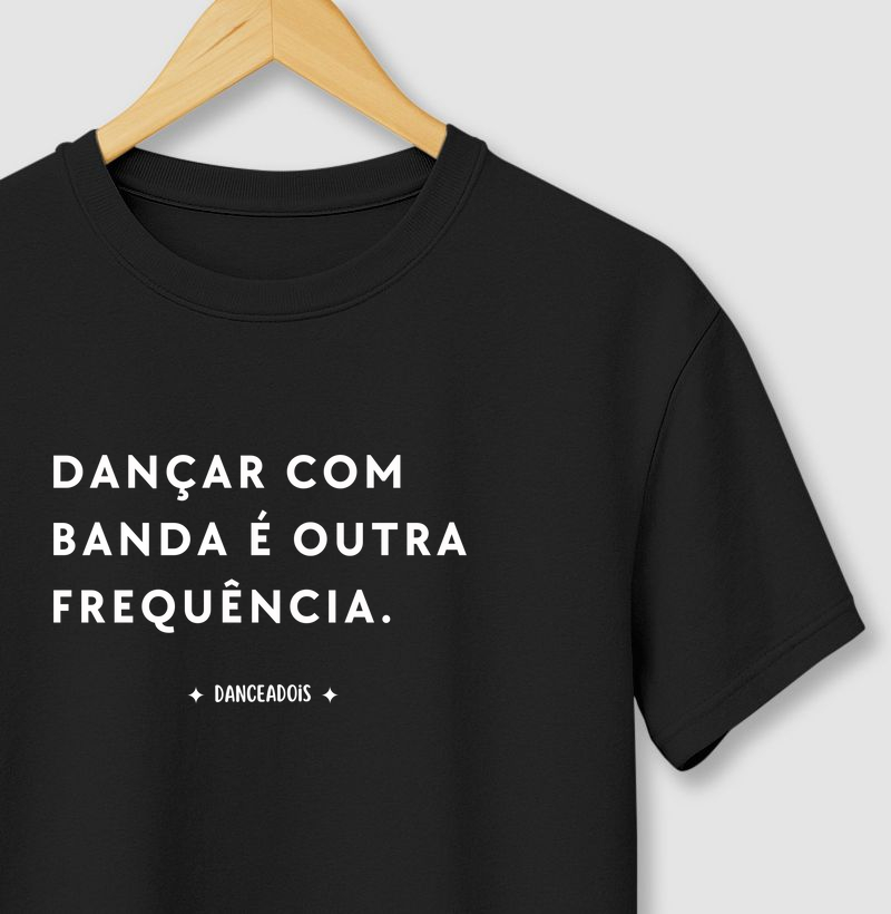 Dançar com banda é outra frequência