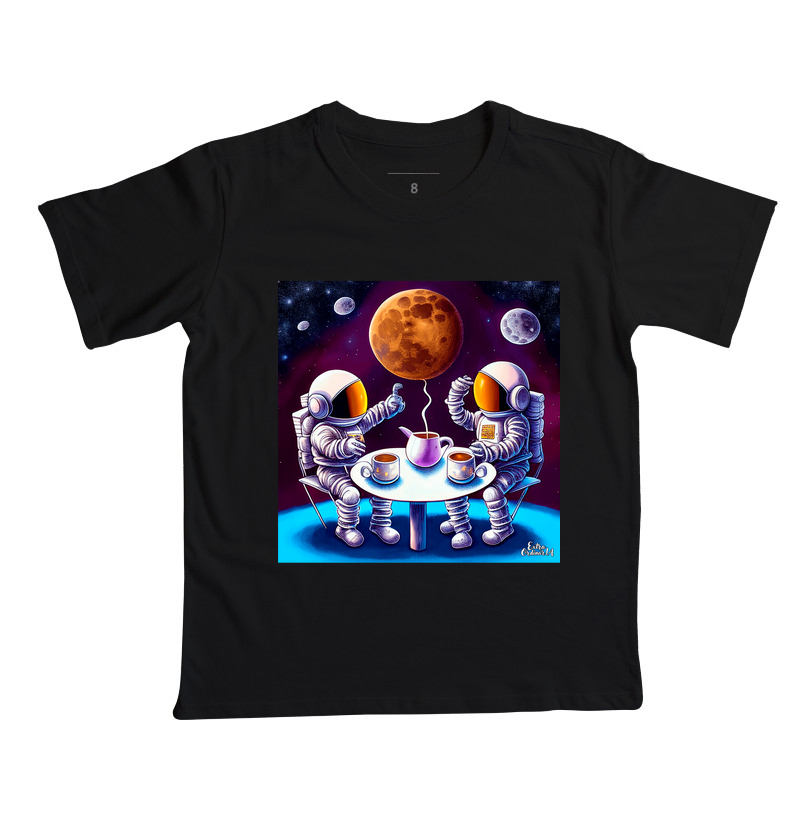 Astronautas Tomando Cafe no Espaço