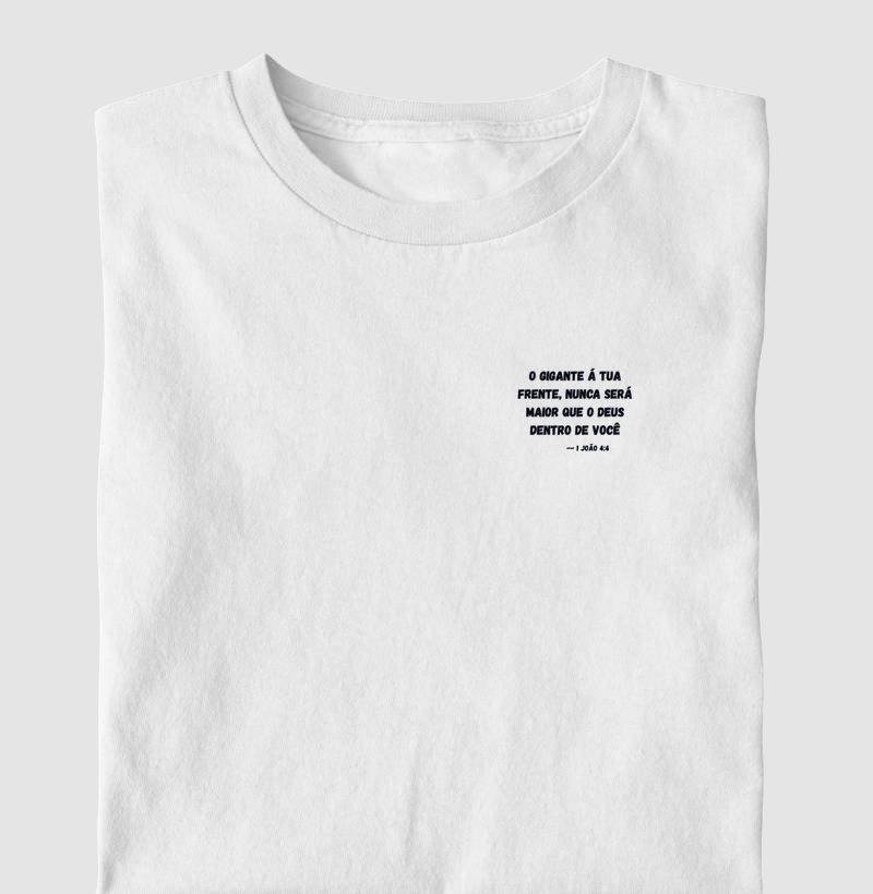Camiseta O Gigante À Tua Frente - basikus