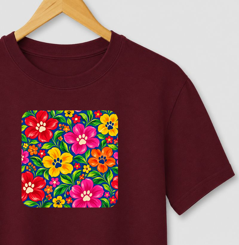 Jardim Floral Com Patinhas - Camiseta