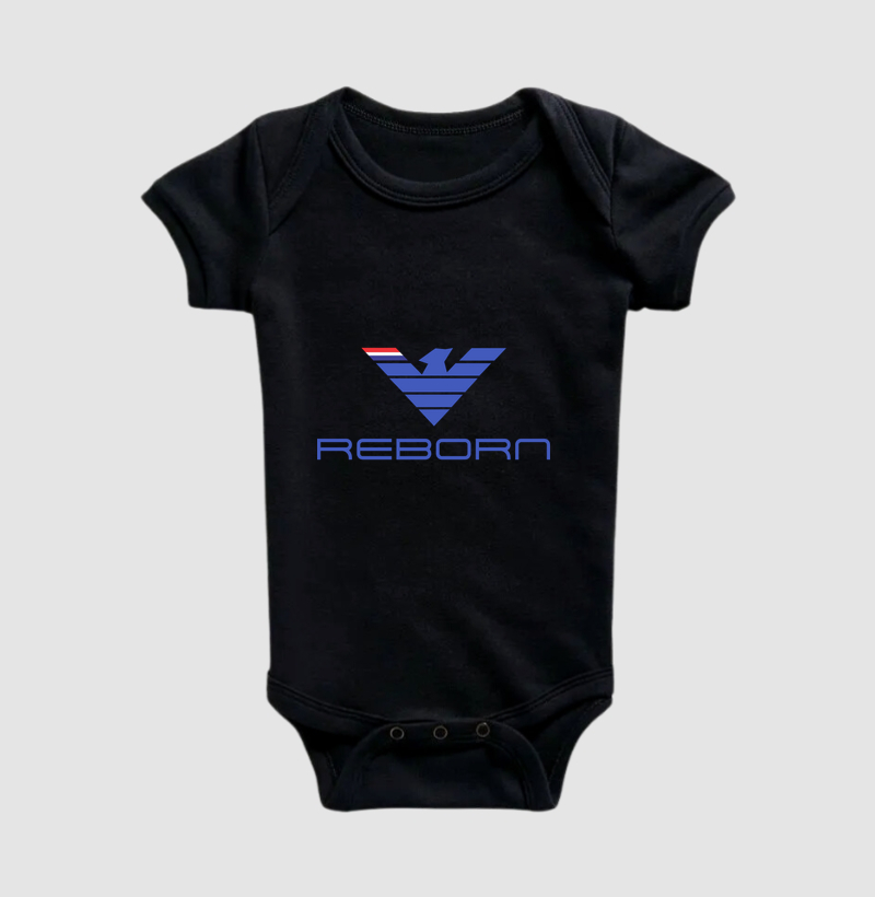 🦅 REBORN BLUE | A Força da Confiança e da Superação  A estampa REBORN BLUE é uma poderosa representação de confiança, determinação e renascimento. Com sua imponente águia azul construída por linhas geométricas marcantes, a arte transmite a essência daqueles que enfrentam desafios com coragem, mantêm o foco em seus objetivos e seguem em frente com segurança e propósito.