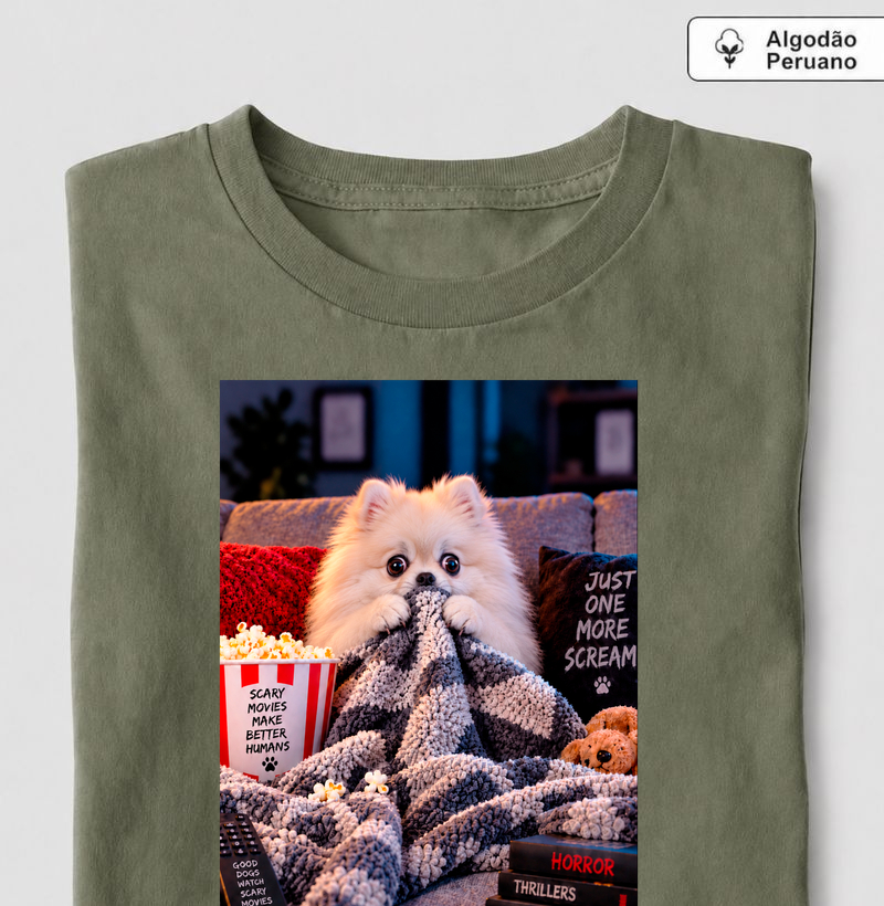 🍿👻 Scary Movie Night — Lulu da Pomerânia Edition 🐶🤍 - Camiseta Algodão Peruano